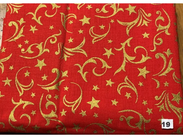 Nr 19. Kerst fat quarter voor quilten - rood, kerstteken, ster. - Klik op de afbeelding om het venster te sluiten